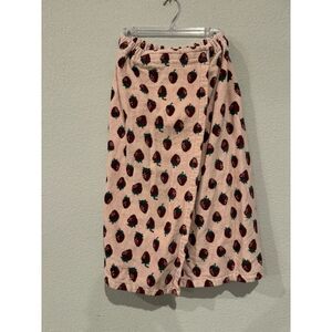 ROOM ESSENTIALS TOWEL COVER